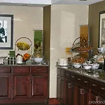 Hampton Inn & Suites Norfolk-Airport 